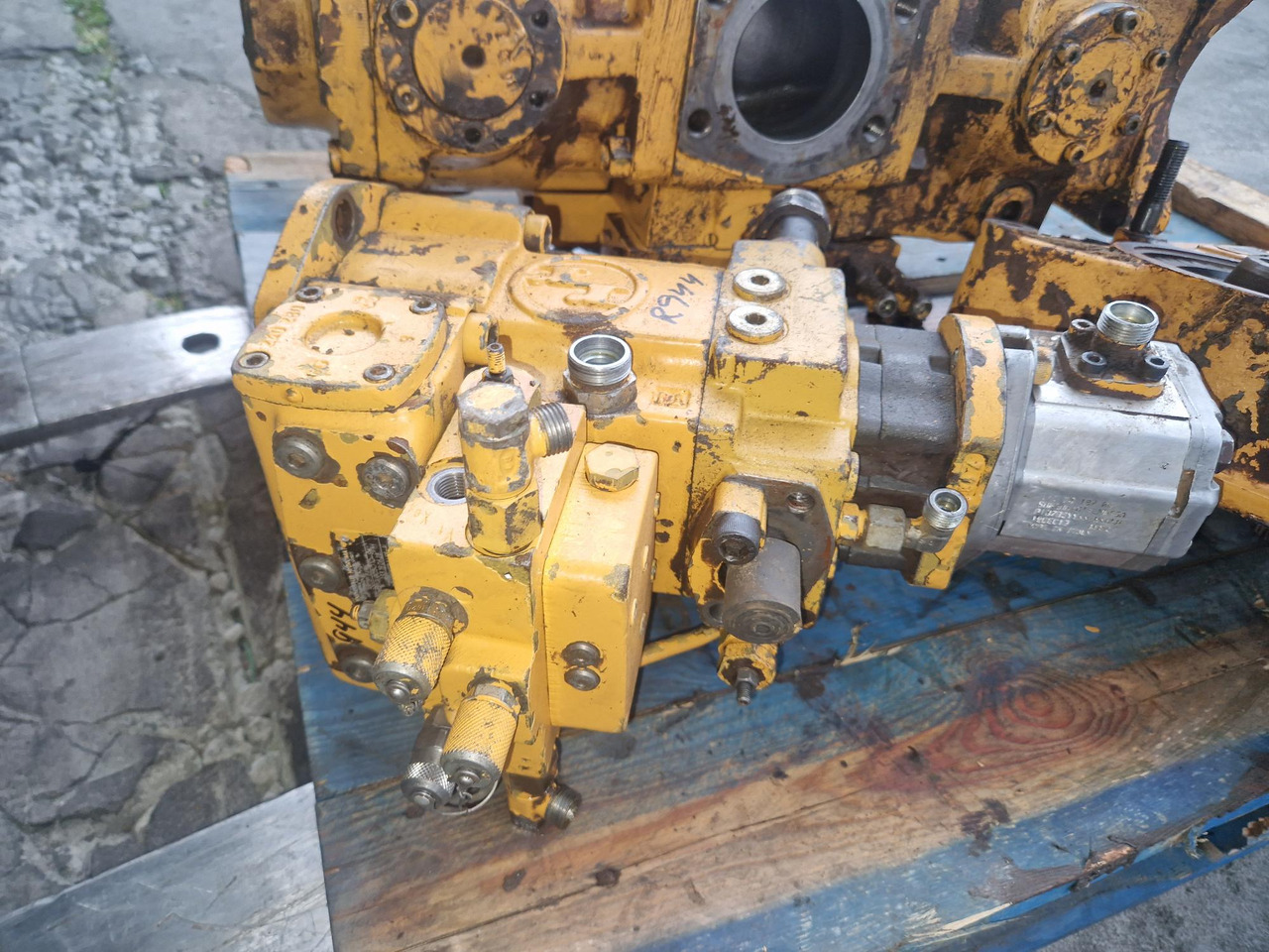 BRUENINGHAUS HYDROMATIC A4VG  - Hydraulic pump for Construction machinery: picture 3 BRUENINGHAUS HYDROMATIC A4VG  - Hydraulic pump for Construction machinery: picture 3