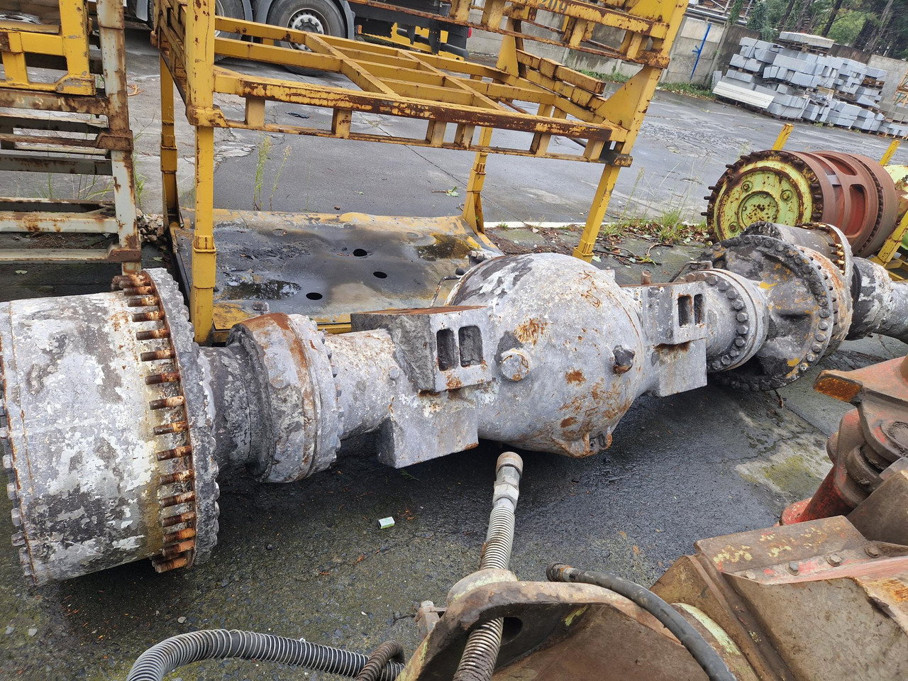 EJE DELANTERO PARA CAT 988 F II - Axle and parts for Construction machinery: picture 1 EJE DELANTERO PARA CAT 988 F II - Axle and parts for Construction machinery: picture 1