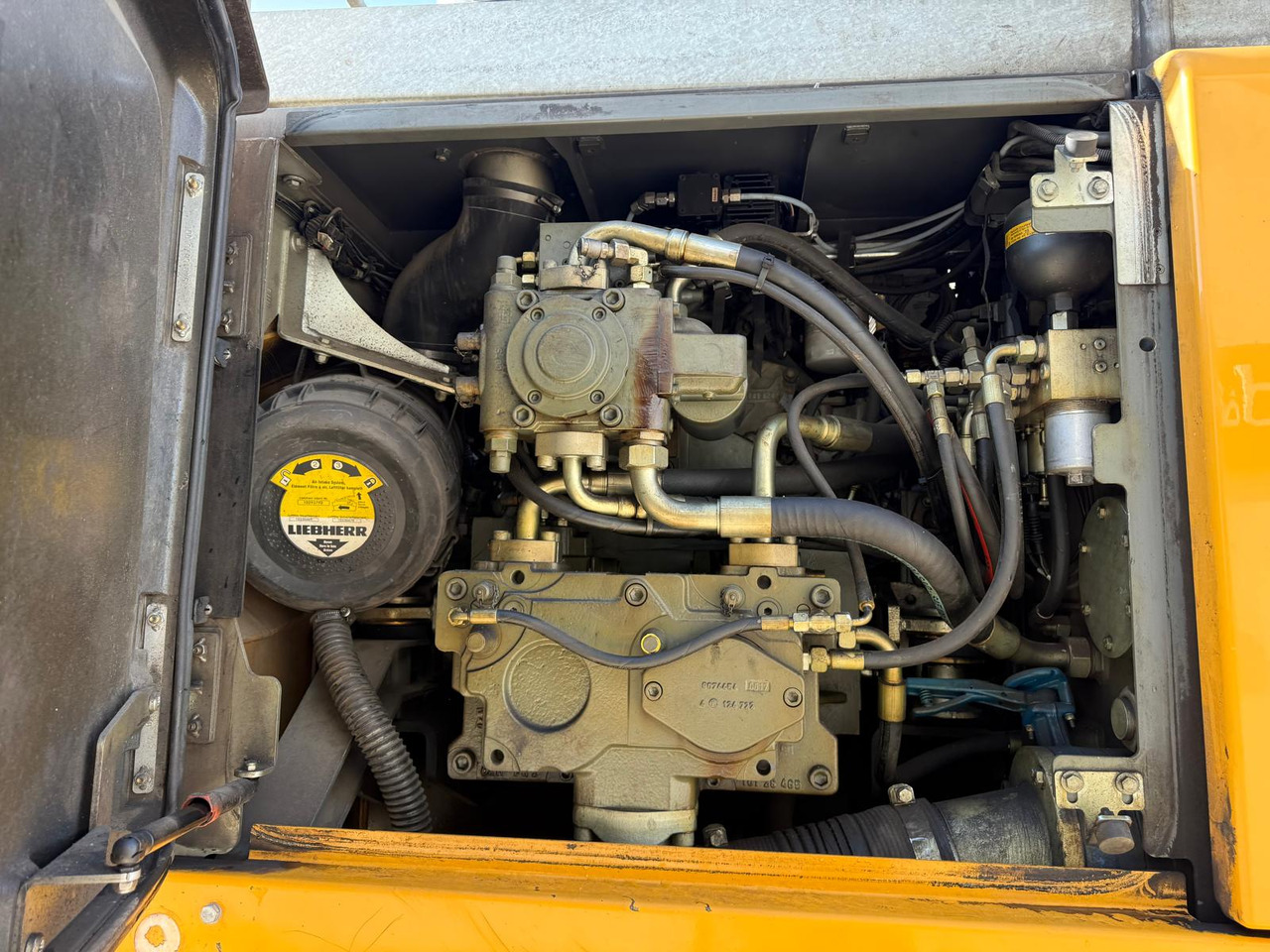 Waste/ Industry handler LIEBHERR LH30M: picture 6