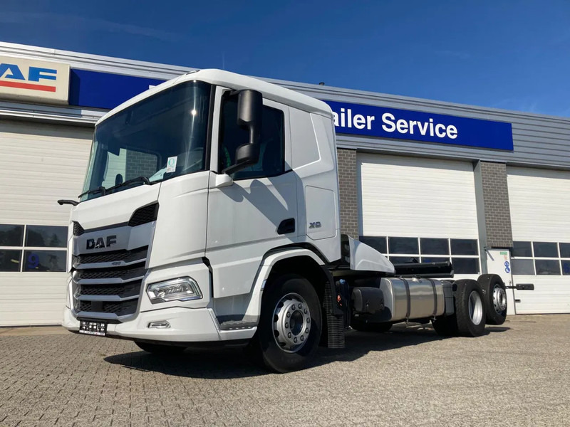 DAF XD 450 FAN CHASSIS SLEEPER CAB PTO STEERING LIFTAXLE 480WB - NEW - Cab chassis truck: picture 5 DAF XD 450 FAN CHASSIS SLEEPER CAB PTO STEERING LIFTAXLE 480WB - NEW - Cab chassis truck: picture 5