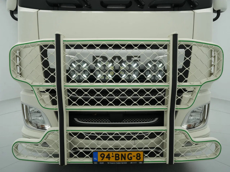 Tractor unit DAF XF 530 FT, Super Space Cab, Intarder, Rema, BullBar, 2x Tanks, New APK, New Tacho: picture 10