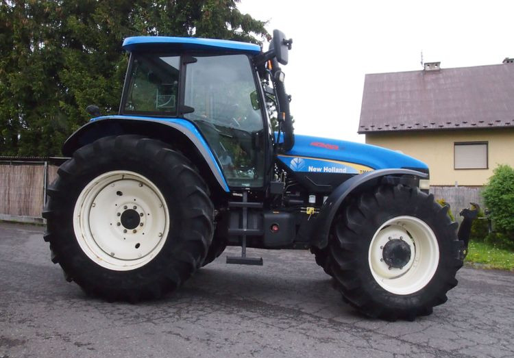 Ciągnik New Holland TM 140 2004 Przedni TUZ - Farm tractor: picture 4 Ciągnik New Holland TM 140 2004 Przedni TUZ - Farm tractor: picture 4