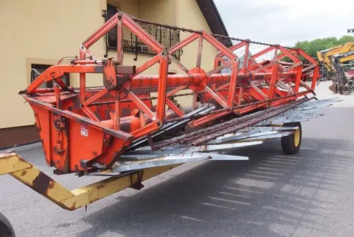 Heder do kombajnu Deutz-Fahr 1600,1610,1620,1630, 2680,2780, 2385,2685,2780, - Combine header: picture 1 Heder do kombajnu Deutz-Fahr 1600,1610,1620,1630, 2680,2780, 2385,2685,2780, - Combine header: picture 1