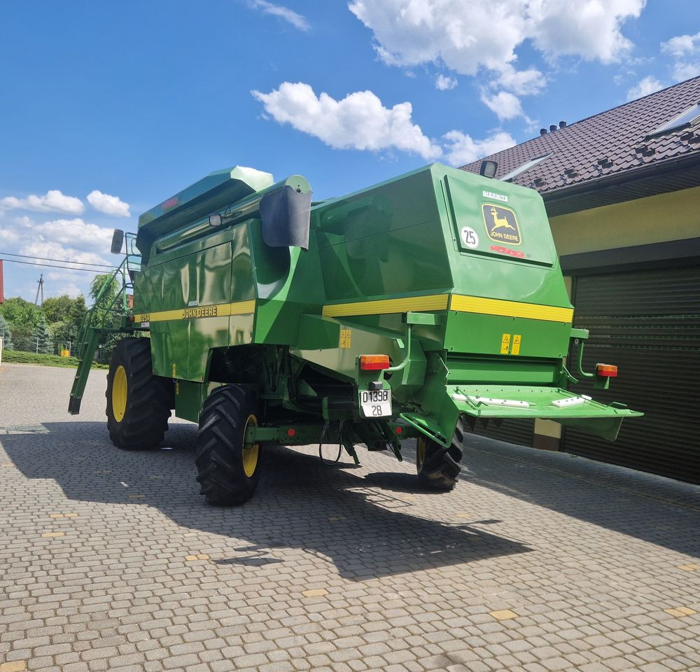Kombajn zbożawy John deere 2254 2000 Kombajn John Deere JD - Combine harvester: picture 4 Kombajn zbożawy John deere 2254 2000 Kombajn John Deere JD - Combine harvester: picture 4