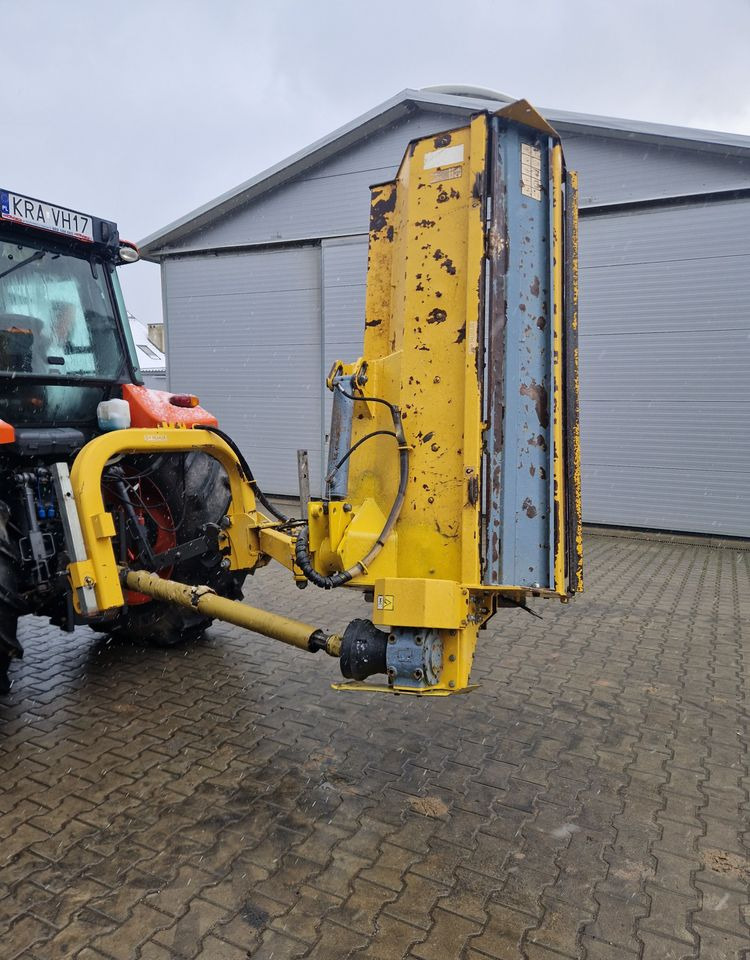 Kosiarka bijakowa Frontoni FRONTONI 200 2012 Kosiarka bijakowa boczna 2m - Verge mower: picture 1 Kosiarka bijakowa Frontoni FRONTONI 200 2012 Kosiarka bijakowa boczna 2m - Verge mower: picture 1