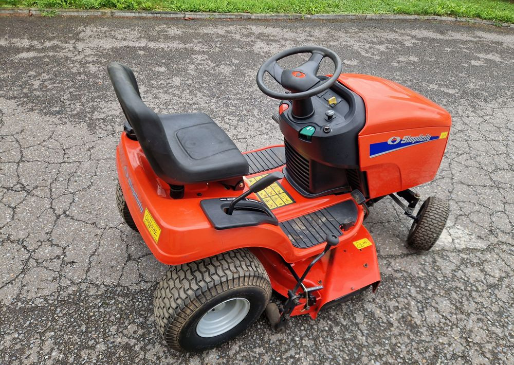 Kosiarka traktorek Simplicity Regent 18,5 Kosiarka Simplicity - Garden mower: picture 4 Kosiarka traktorek Simplicity Regent 18,5 Kosiarka Simplicity - Garden mower: picture 4