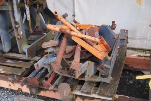 Ładowacz czołowy Tur do ciągnika MF NW JD CLAAS RENAULT - Front loader for tractor: picture 5 Ładowacz czołowy Tur do ciągnika MF NW JD CLAAS RENAULT - Front loader for tractor: picture 5