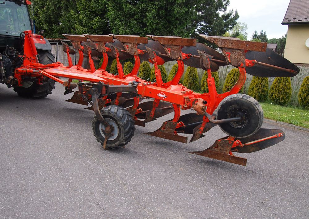 Plow Pług obrotowy Kuhn Kuhn Vari-Master 150 4+1  Pług obracany Kuhn Vari-Master 150 4+1: picture 11