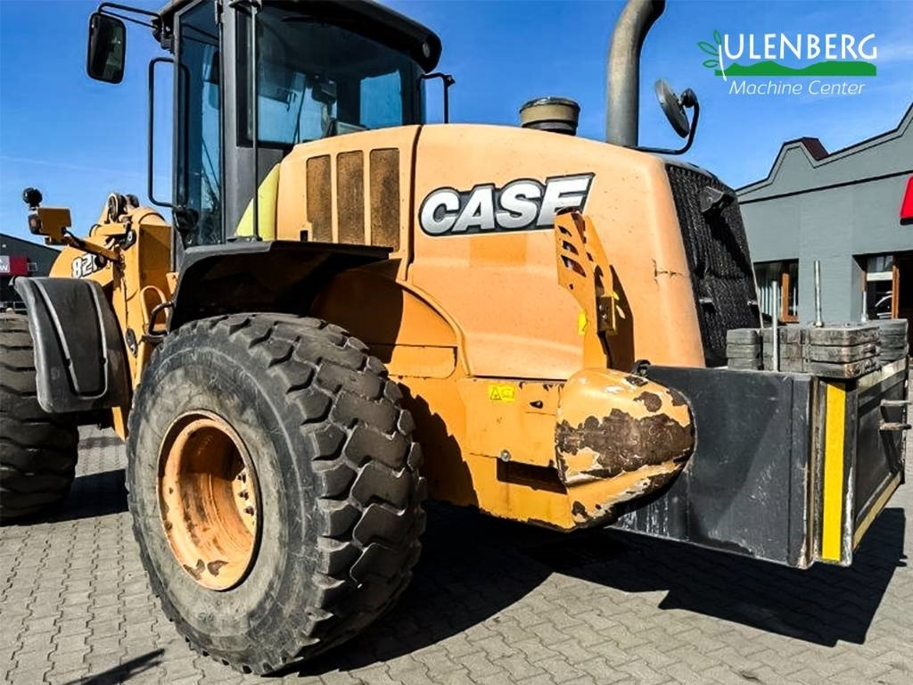 Wheel loader Case 821 F: picture 7