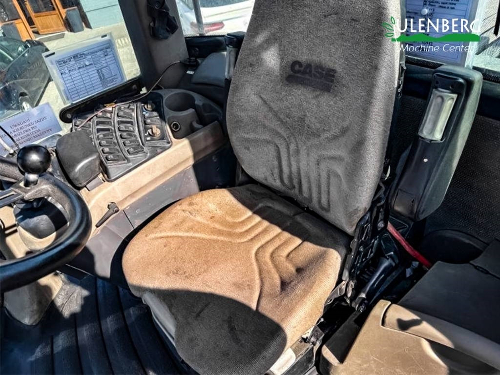 Wheel loader Case 821 F: picture 9