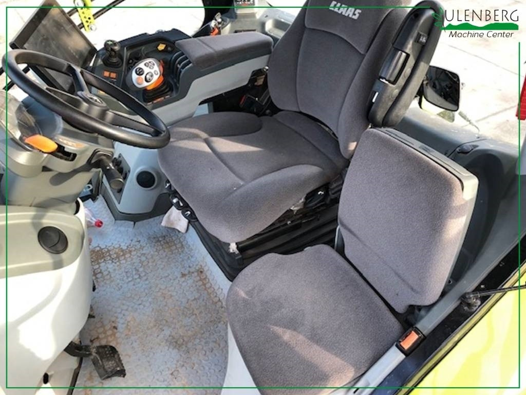 Farm tractor Claas Axion 960: picture 12