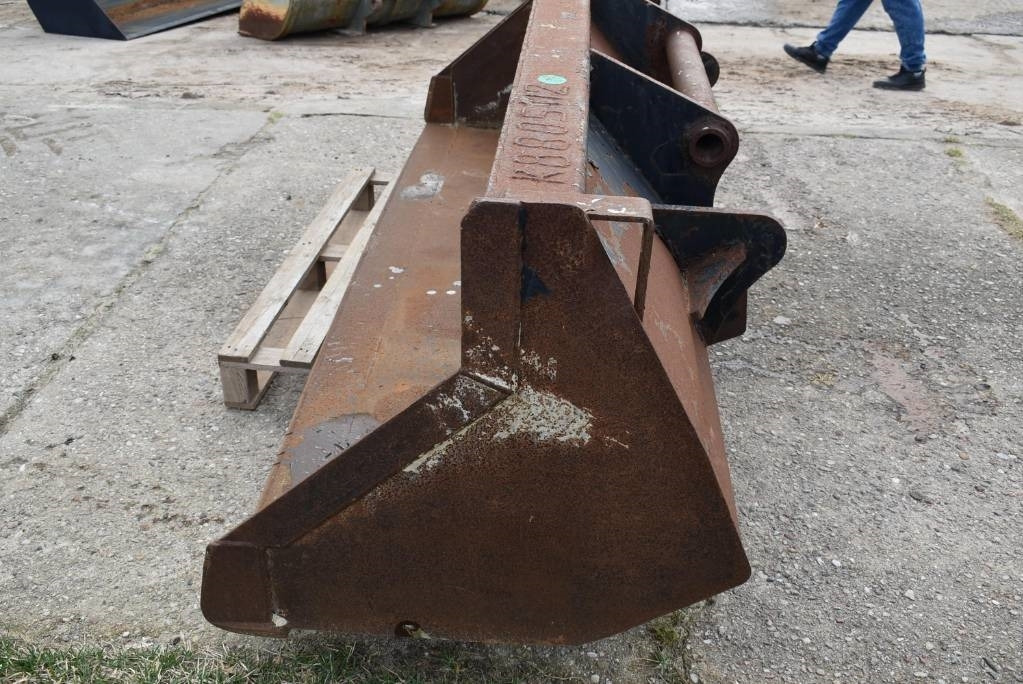 Łyżki do ładowarki CAT , JCB, CASE, SCORPION,KRAME - Bucket for Construction machinery: picture 4 Łyżki do ładowarki CAT , JCB, CASE, SCORPION,KRAME - Bucket for Construction machinery: picture 4