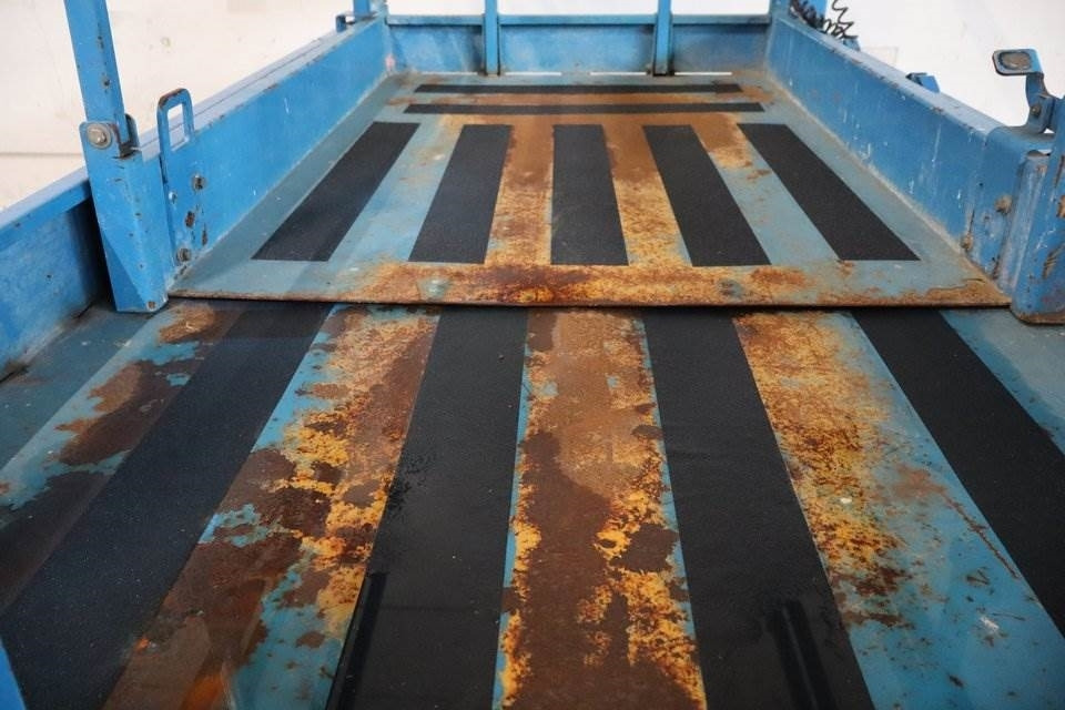 Scissor lift Genie GS2046: picture 11