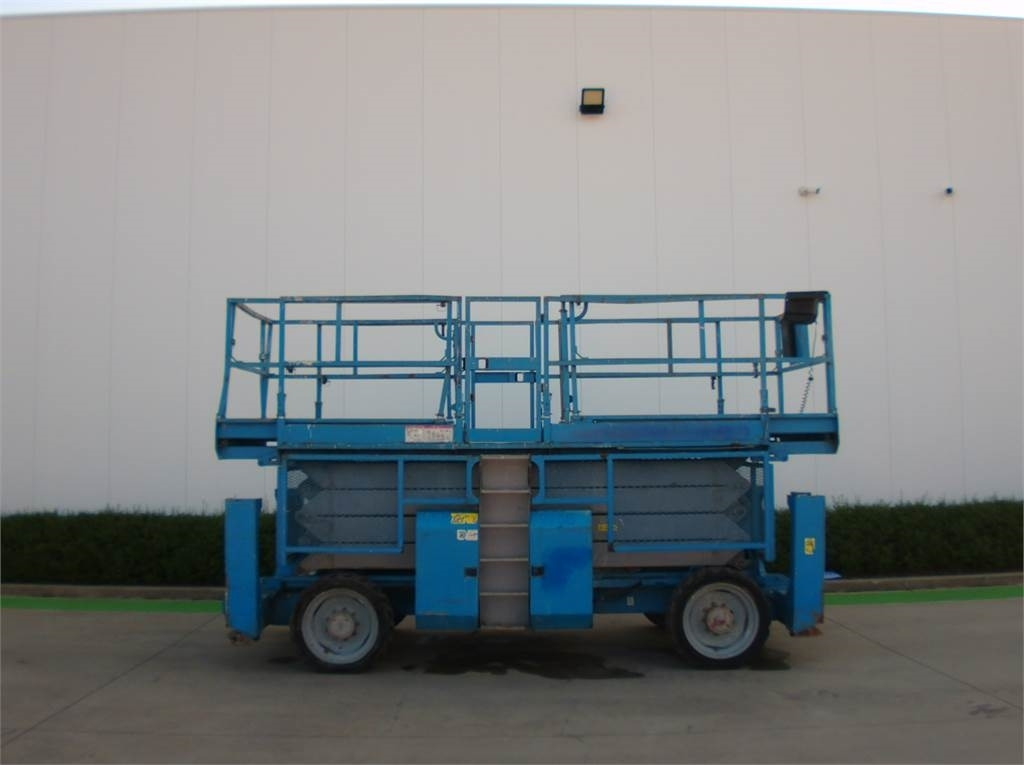 Scissor lift Genie GS4390RT: picture 1