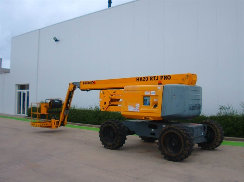 Haulotte HA20RTJ Pro - Articulated boom: picture 3 Haulotte HA20RTJ Pro - Articulated boom: picture 3