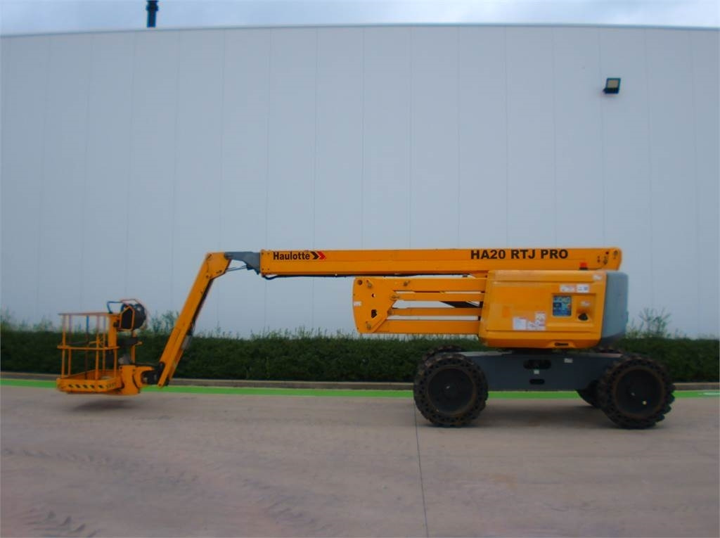 Haulotte HA20RTJ Pro - Articulated boom: picture 1 Haulotte HA20RTJ Pro - Articulated boom: picture 1