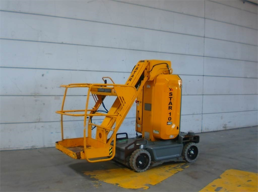 Haulotte STAR 10 - Vertical mast lift: picture 2 Haulotte STAR 10 - Vertical mast lift: picture 2