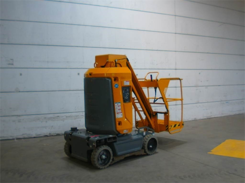 Haulotte STAR 10 - Vertical mast lift: picture 4 Haulotte STAR 10 - Vertical mast lift: picture 4