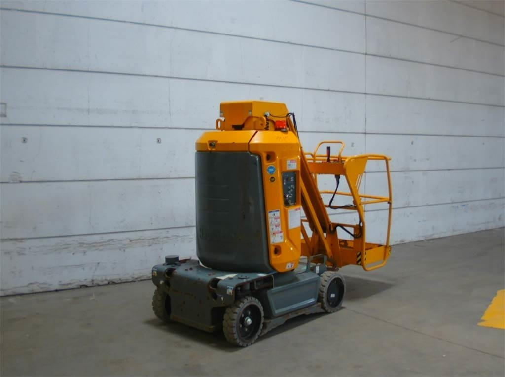 Haulotte STAR 10 - Vertical mast lift: picture 4 Haulotte STAR 10 - Vertical mast lift: picture 4
