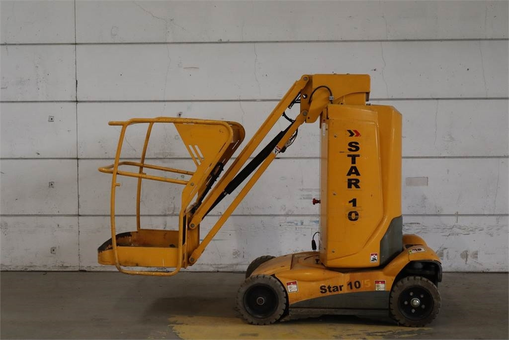 Haulotte STAR 10 - Vertical mast lift: picture 1 Haulotte STAR 10 - Vertical mast lift: picture 1