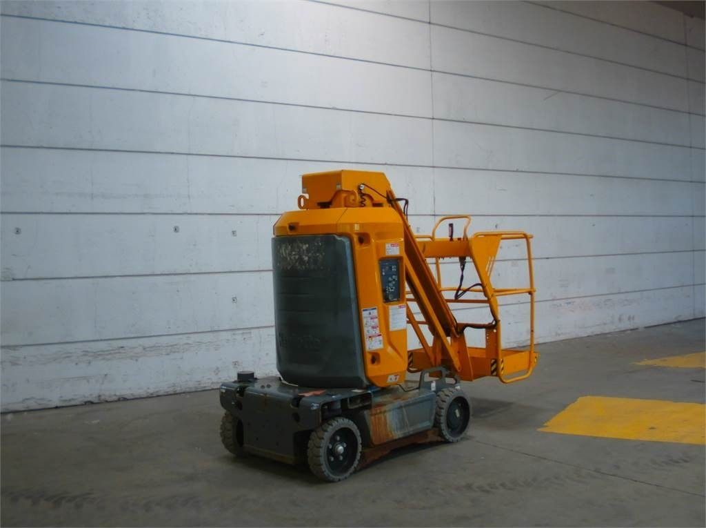 Haulotte STAR 10AC  - Vertical mast lift: picture 4 Haulotte STAR 10AC  - Vertical mast lift: picture 4