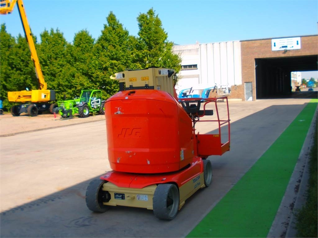 JLG Toucan 12E+ - Vertical mast lift: picture 4 JLG Toucan 12E+ - Vertical mast lift: picture 4