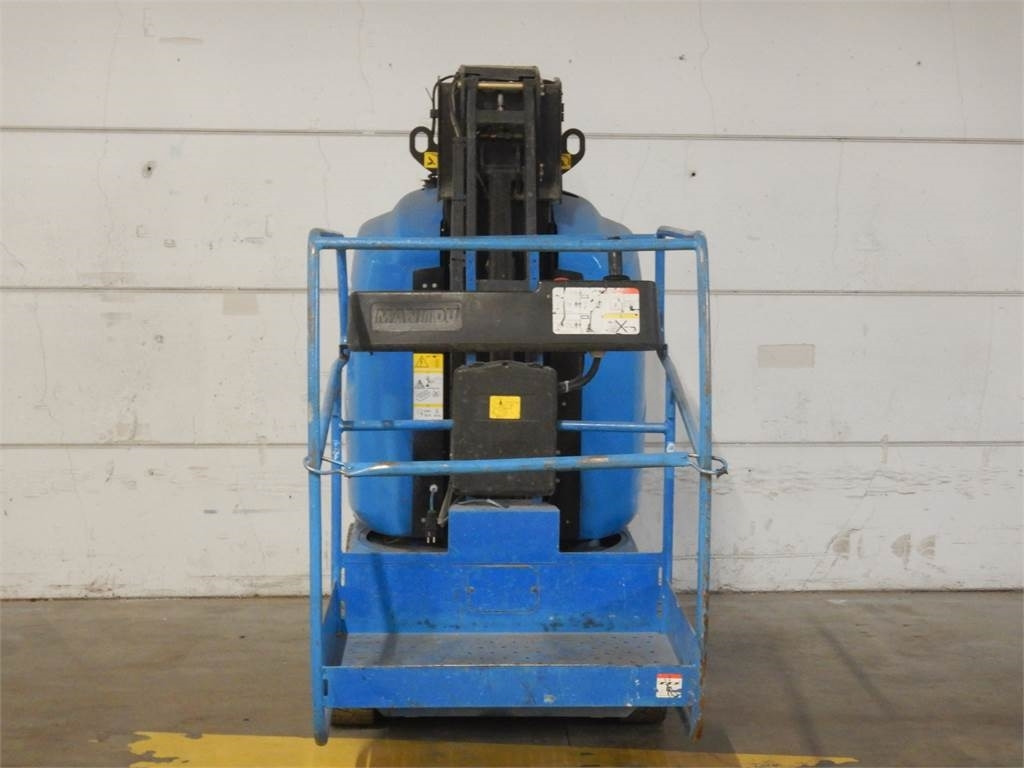 Vertical mast lift Manitou 100VJR: picture 10