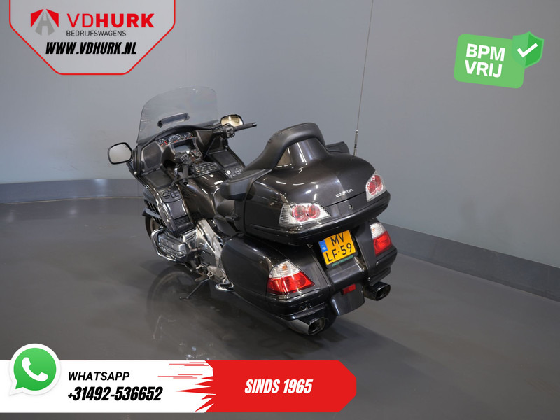 Honda GL 1800 GoldWing MARGE/ Koffers/ Cruise/ Topkoffer/ Navi/ Radio - Motorcycle: picture 5 Honda GL 1800 GoldWing MARGE/ Koffers/ Cruise/ Topkoffer/ Navi/ Radio - Motorcycle: picture 5