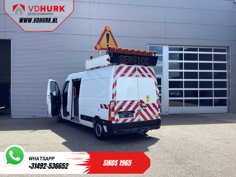 Renault Master 2.3 dCi 145 PK L3H2 EXPORT ONLY Chevron/ Safety/ Airco/ Cruise/ Camera /Service Vehicle/ Trekhaak - Panel van: picture 2 Renault Master 2.3 dCi 145 PK L3H2 EXPORT ONLY Chevron/ Safety/ Airco/ Cruise/ Camera /Service Vehicle/ Trekhaak - Panel van: picture 2