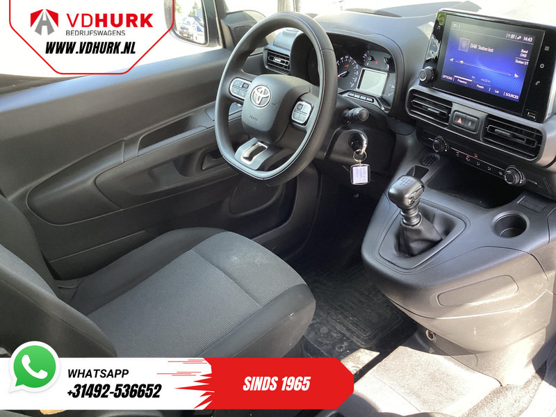 Toyota PROACE CITY 1.5 100 pk EXPORT ONLY Carplay/ Navi/ PDC/ Cruise/ Airco - Small van: picture 3 Toyota PROACE CITY 1.5 100 pk EXPORT ONLY Carplay/ Navi/ PDC/ Cruise/ Airco - Small van: picture 3