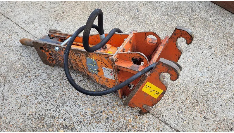 Diversen Star Hammer CW10 - Attachment for Construction machinery: picture 3 Diversen Star Hammer CW10 - Attachment for Construction machinery: picture 3