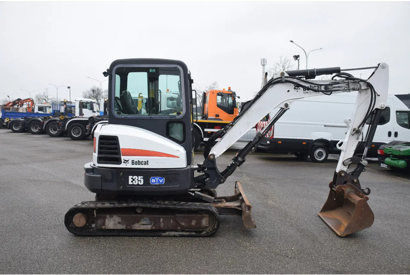Bobcat E35 - 3500 KG - Mini excavator: picture 3 Bobcat E35 - 3500 KG - Mini excavator: picture 3