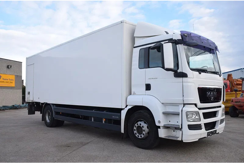 MAN TGS 18.320 - Box truck: picture 4 MAN TGS 18.320 - Box truck: picture 4