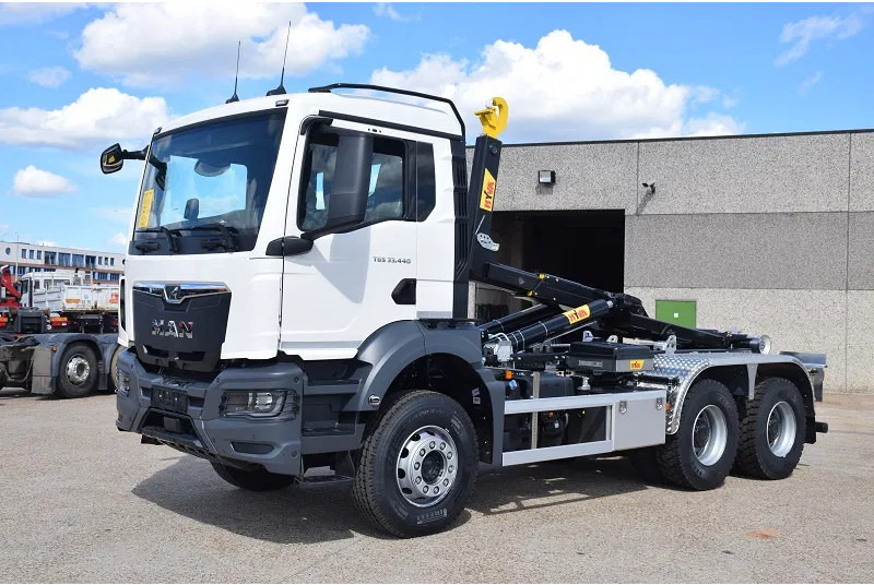 MAN TGS 33.440 - Hook lift truck: picture 3 MAN TGS 33.440 - Hook lift truck: picture 3