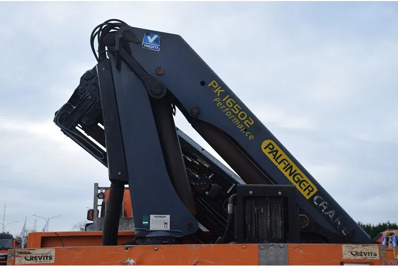 Dropside/ Flatbed truck, Crane truck Renault Premium 410: picture 9