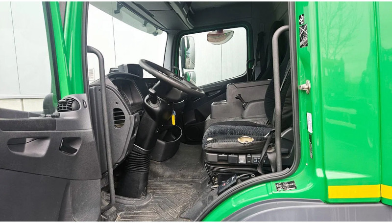 Mercedes-Benz Atego 1018 *L*Achteruitrijcamera*Automaat*Airco*Dhollandia Laadbrug*7149cm - Truck: picture 3 Mercedes-Benz Atego 1018 *L*Achteruitrijcamera*Automaat*Airco*Dhollandia Laadbrug*7149cm - Truck: picture 3