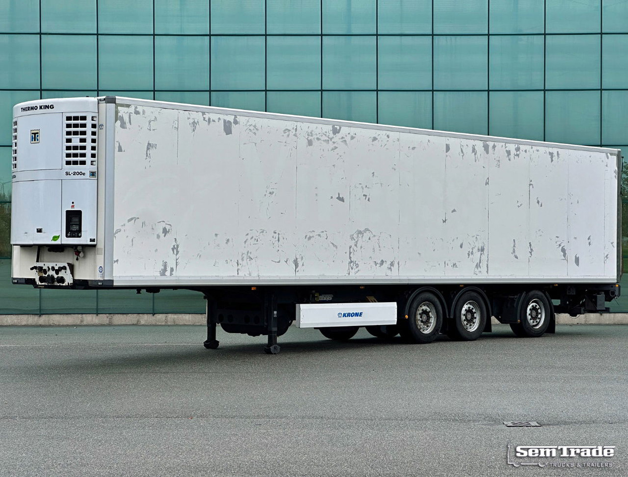 Krone SD Thermo King SLe 200 Lift Axle Steering Axle Tail Lift - Refrigerator semi-trailer: picture 1 Krone SD Thermo King SLe 200 Lift Axle Steering Axle Tail Lift - Refrigerator semi-trailer: picture 1