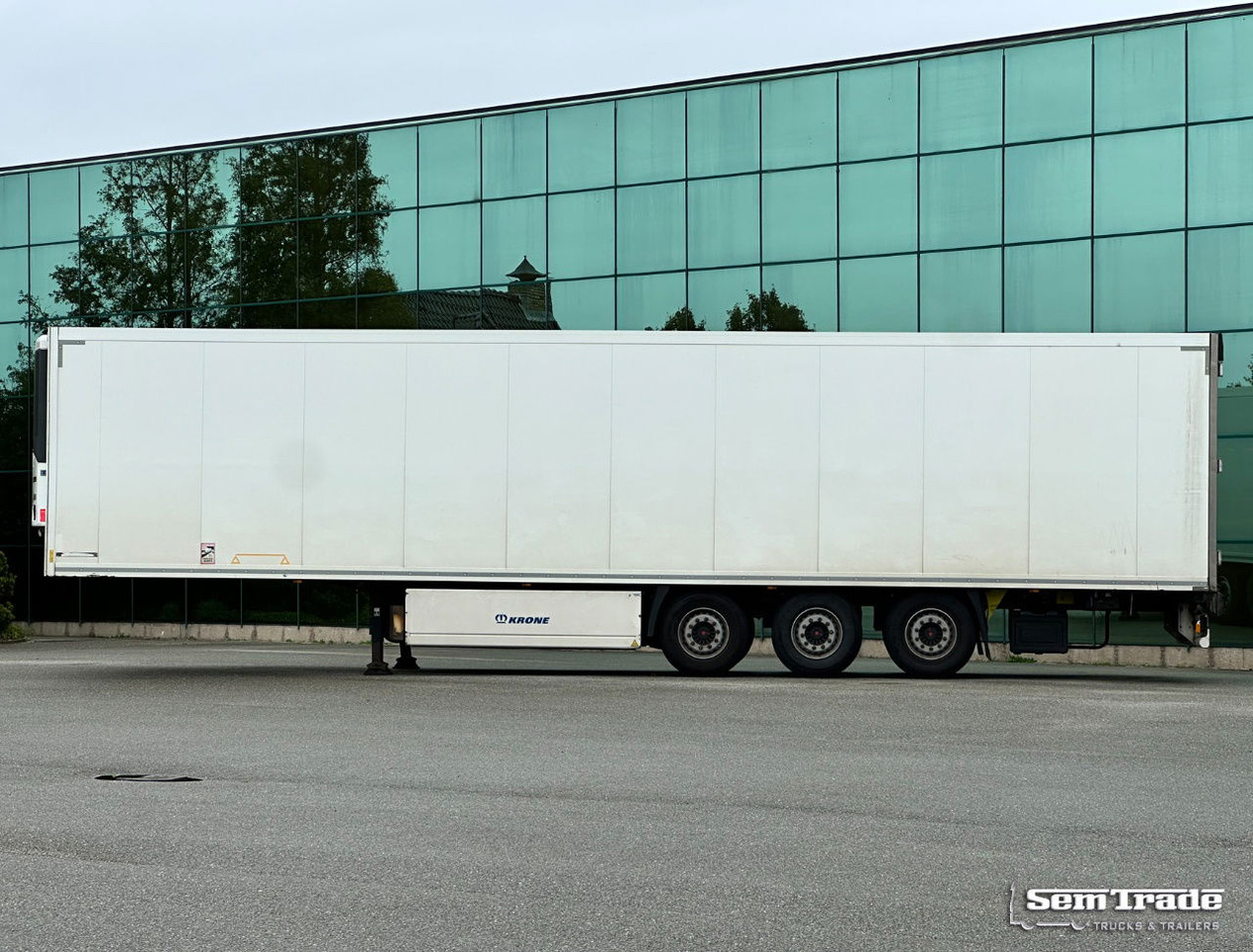 Krone TKS Thermo King SLXe Spectrum BI-Temp Lift Axle Holland-Trailer - Refrigerator semi-trailer: picture 2 Krone TKS Thermo King SLXe Spectrum BI-Temp Lift Axle Holland-Trailer - Refrigerator semi-trailer: picture 2