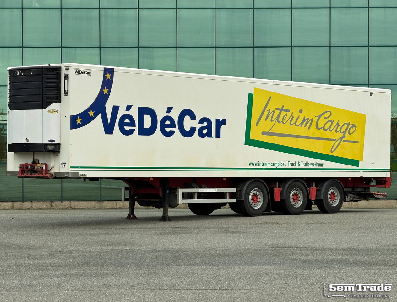 Renders VÉDÉCAR Carrier Maxima 1300 2X Steering Axle Tail Lift Belgium-Trailer - Refrigerator semi-trailer: picture 1 Renders VÉDÉCAR Carrier Maxima 1300 2X Steering Axle Tail Lift Belgium-Trailer - Refrigerator semi-trailer: picture 1