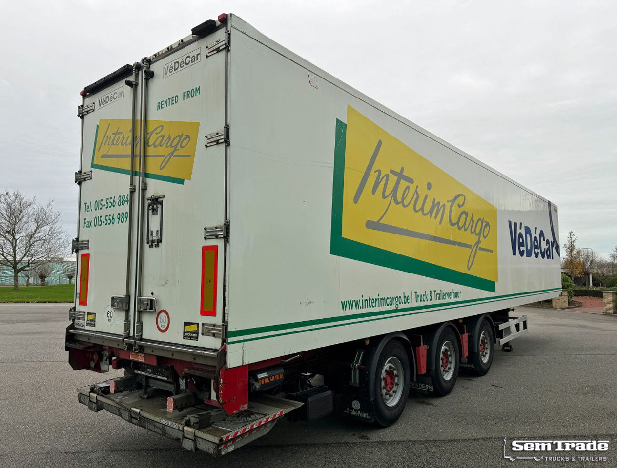 Renders VÉDÉCAR Carrier Maxima 1300 2X Steering Axle Tail Lift Belgium-Trailer - Refrigerator semi-trailer: picture 4 Renders VÉDÉCAR Carrier Maxima 1300 2X Steering Axle Tail Lift Belgium-Trailer - Refrigerator semi-trailer: picture 4