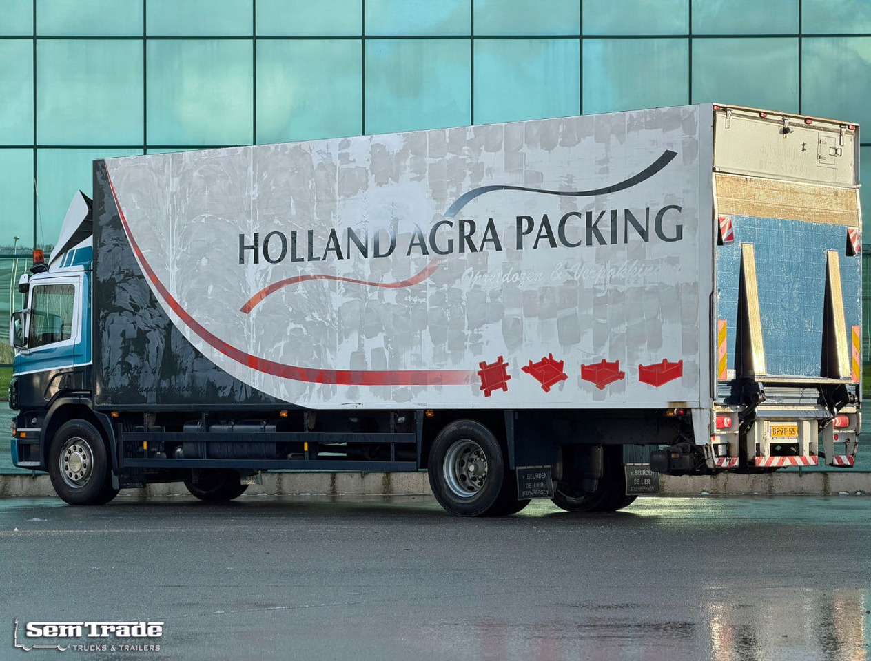 Scania P230 Euro 3 Airco Manual Gearbox VAN Beurden Isolated BOX Tail Lift Holland-Truck - Box truck: picture 3 Scania P230 Euro 3 Airco Manual Gearbox VAN Beurden Isolated BOX Tail Lift Holland-Truck - Box truck: picture 3