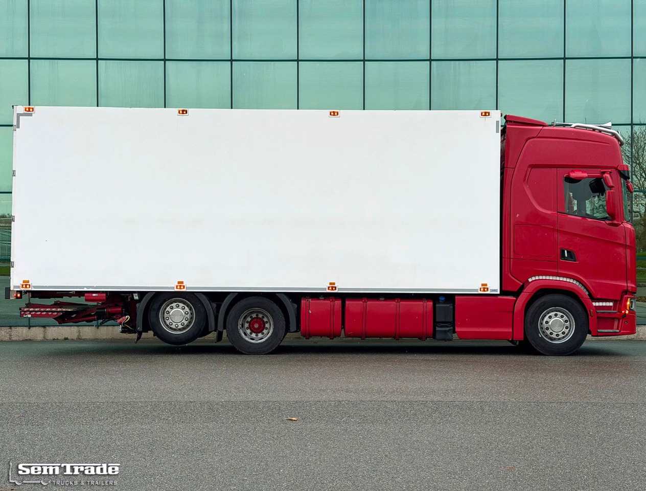 Scania S520 V8 NGS King Full AIR Retarder Luchtenberg BOX TRS Cooling Tail Lift Holland-Truck - Refrigerator truck: picture 5 Scania S520 V8 NGS King Full AIR Retarder Luchtenberg BOX TRS Cooling Tail Lift Holland-Truck - Refrigerator truck: picture 5