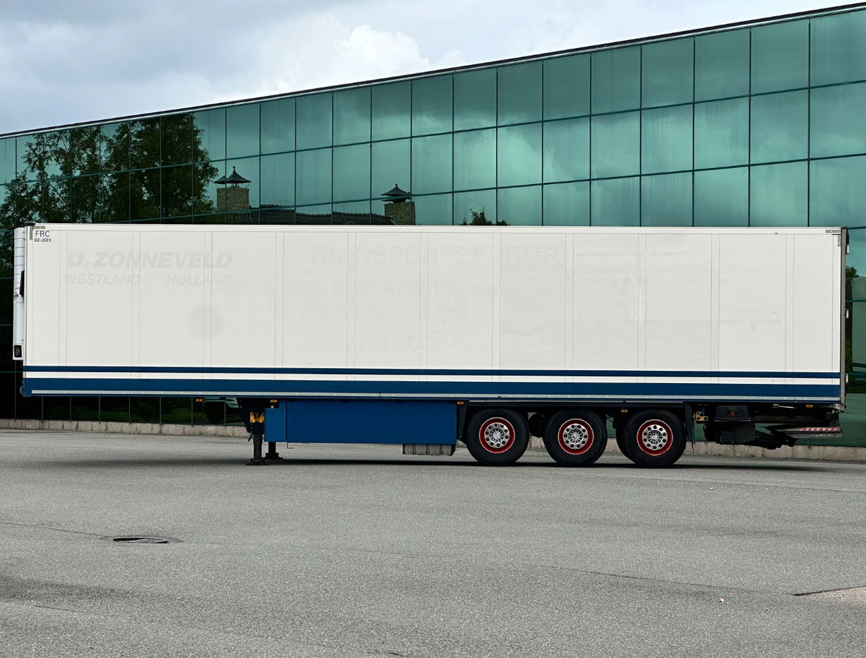 Schmitz Cargobull SCBS3B Carrier Vector 1550 Only 3367 Engine Hours Flowerwide 270 CM High Inside Lift Axle Tail Lift - Refrigerator semi-trailer: picture 2 Schmitz Cargobull SCBS3B Carrier Vector 1550 Only 3367 Engine Hours Flowerwide 270 CM High Inside Lift Axle Tail Lift - Refrigerator semi-trailer: picture 2
