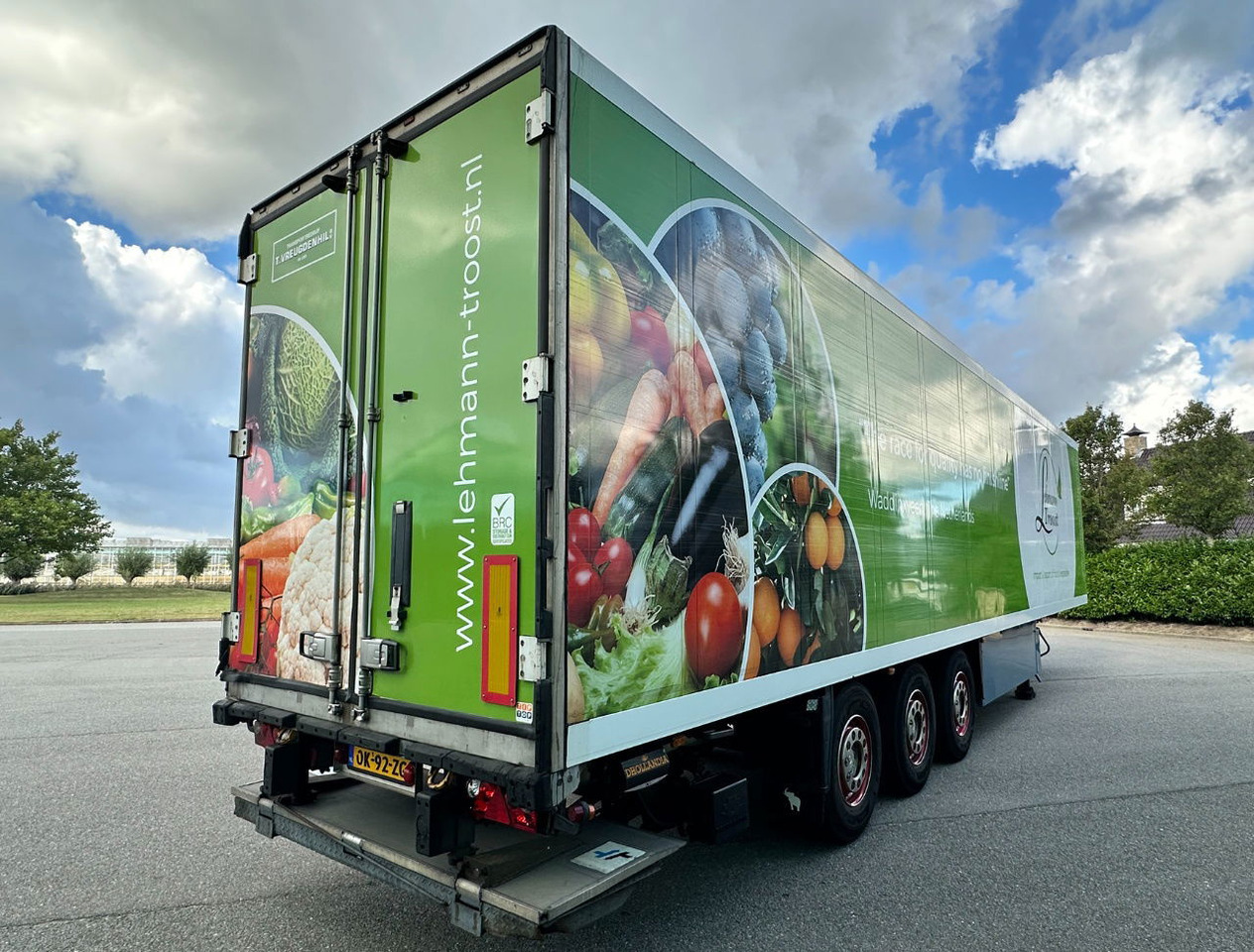 Schmitz Cargobull SKO 24 Thermo King SLX 200 Only 3645 Engine Hours 2X Lift Axle Flowerwide 270 CM High Inside Tail Lift NL-Trailer - Refrigerator semi-trailer: picture 4 Schmitz Cargobull SKO 24 Thermo King SLX 200 Only 3645 Engine Hours 2X Lift Axle Flowerwide 270 CM High Inside Tail Lift NL-Trailer - Refrigerator semi-trailer: picture 4