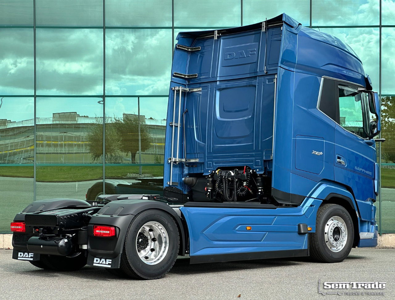 DAF XF 530 FT Saphire Edition Brand NEW Full AIR Intarder Retarder - Tractor unit: picture 4 DAF XF 530 FT Saphire Edition Brand NEW Full AIR Intarder Retarder - Tractor unit: picture 4