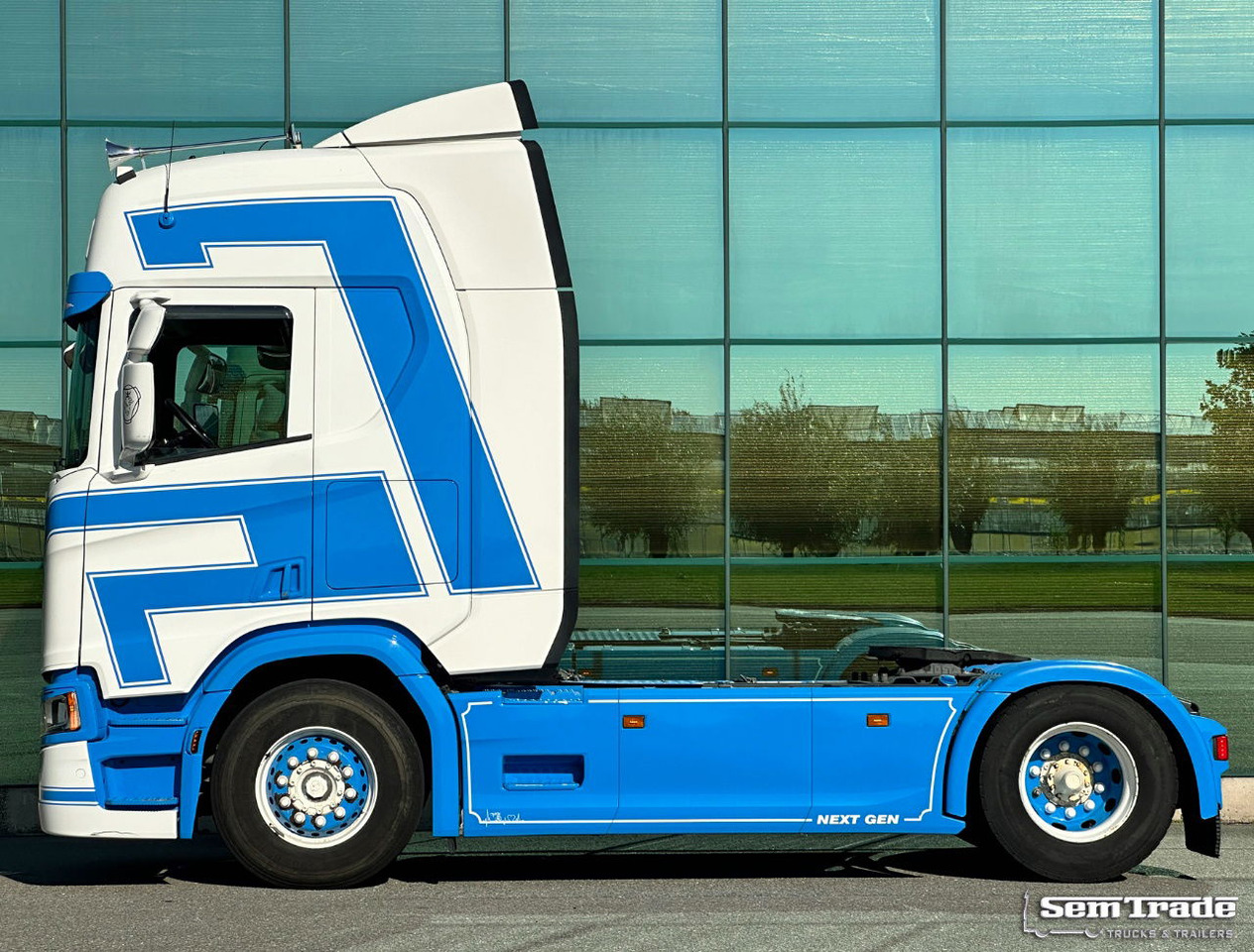 Scania R450 NGS Full AIR Retarder Full Spoiler 2X Tanks Super Condition Belgium-Truck - Tractor unit: picture 2 Scania R450 NGS Full AIR Retarder Full Spoiler 2X Tanks Super Condition Belgium-Truck - Tractor unit: picture 2