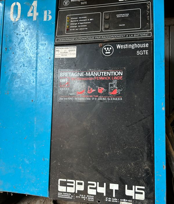 Chargeurs de batteries de traction pour elevateurs , transpalettes , gerbeurs electriques - Industrial equipment: picture 4 Chargeurs de batteries de traction pour elevateurs , transpalettes , gerbeurs electriques - Industrial equipment: picture 4