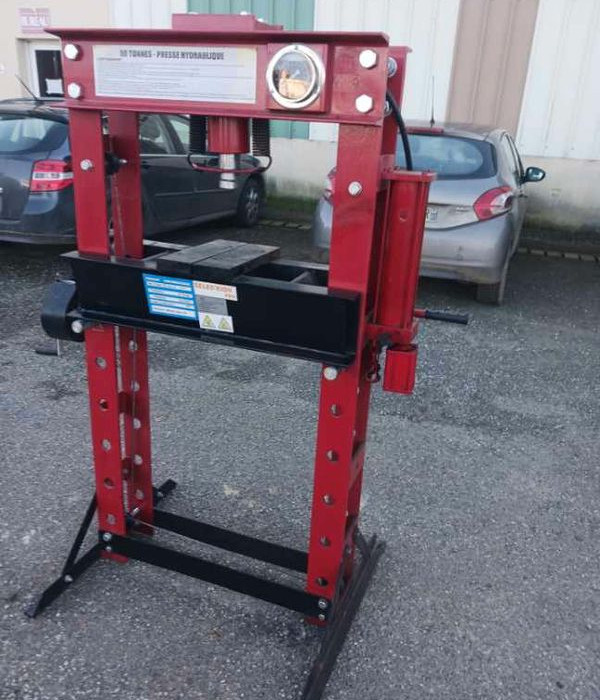 Materiel d' atelier Pour metal , bois, etc - Workshop equipment: picture 5 Materiel d' atelier Pour metal , bois, etc - Workshop equipment: picture 5