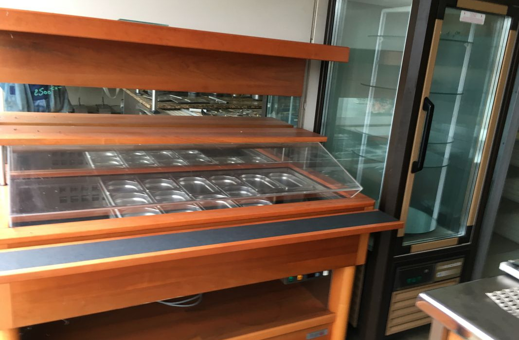 Tour refrigere Gastro ou 600x400 Armoires froides Self de presentation Table de decoupe refrigeree - Food processing equipment: picture 2 Tour refrigere Gastro ou 600x400 Armoires froides Self de presentation Table de decoupe refrigeree - Food processing equipment: picture 2