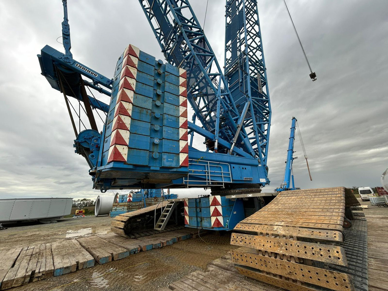 LIEBHERR LR 1600-2 - Crawler crane: picture 3 LIEBHERR LR 1600-2 - Crawler crane: picture 3